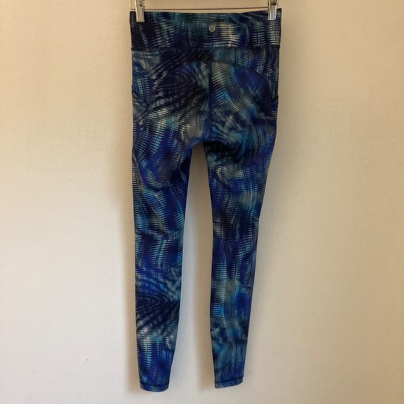 Lululemon women’s invigorate high rise tight - Picture 2 of 4